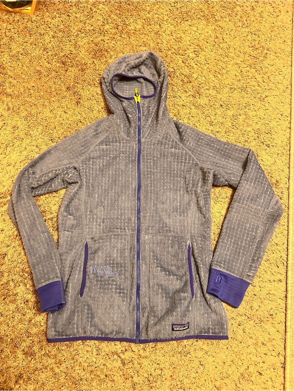 Patagonia R3 Reversible Hoody - Picture 3 of 12